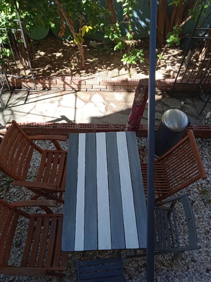 Apartment With Barbecue 1 Km Beach 雅典 外观 照片